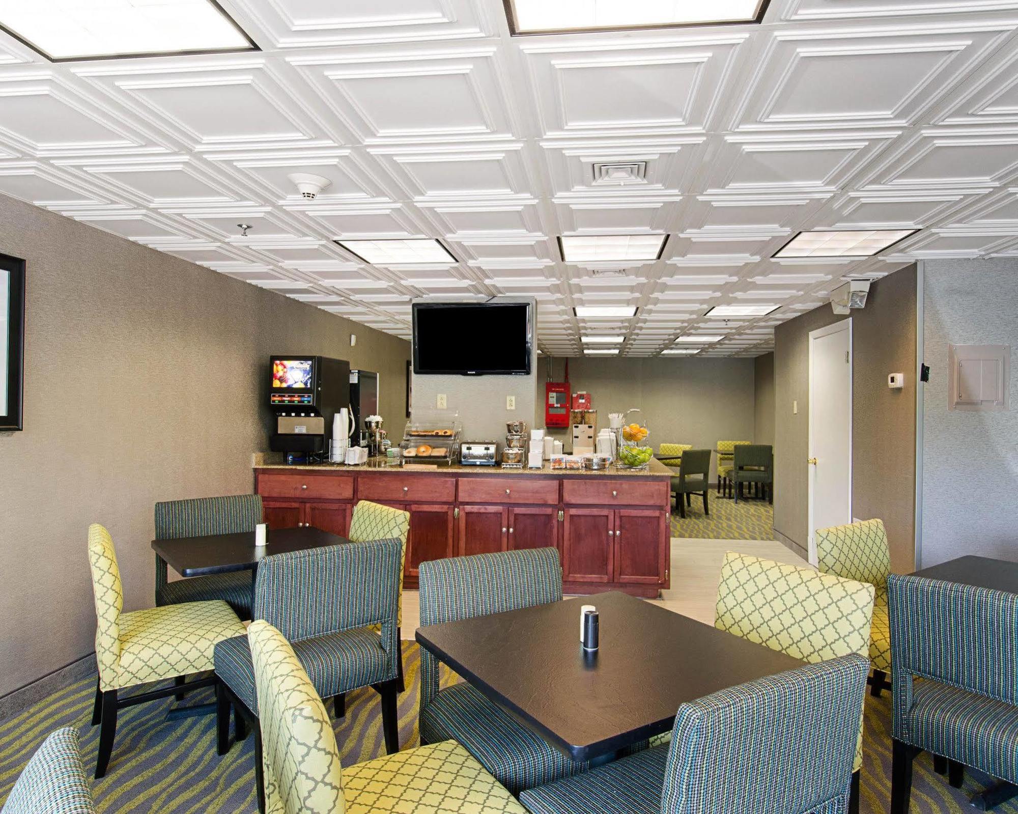 Suburban Extended Stay Hotel Worcester Exterior photo